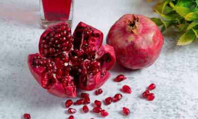 5 Health Benefits of Eating Pomegranate Daily | Boost Immunity, Memory & More